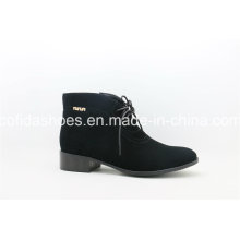 Aktualisierte flache lederne Frauen Schuhe / Stiefel